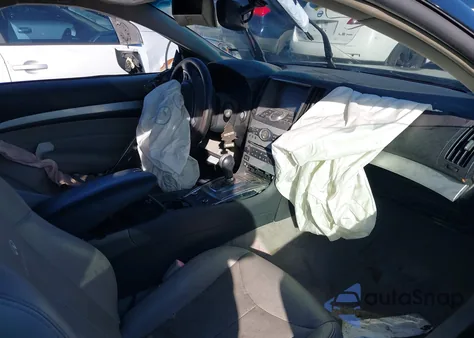 2013 Infiniti G37X z USA, uszkodzony, nr VIN JN1CV6EL8DM982771